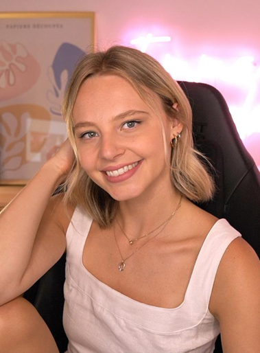 Emma Nicole